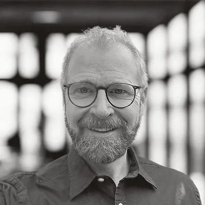 Portrait von Martin Ströbele
